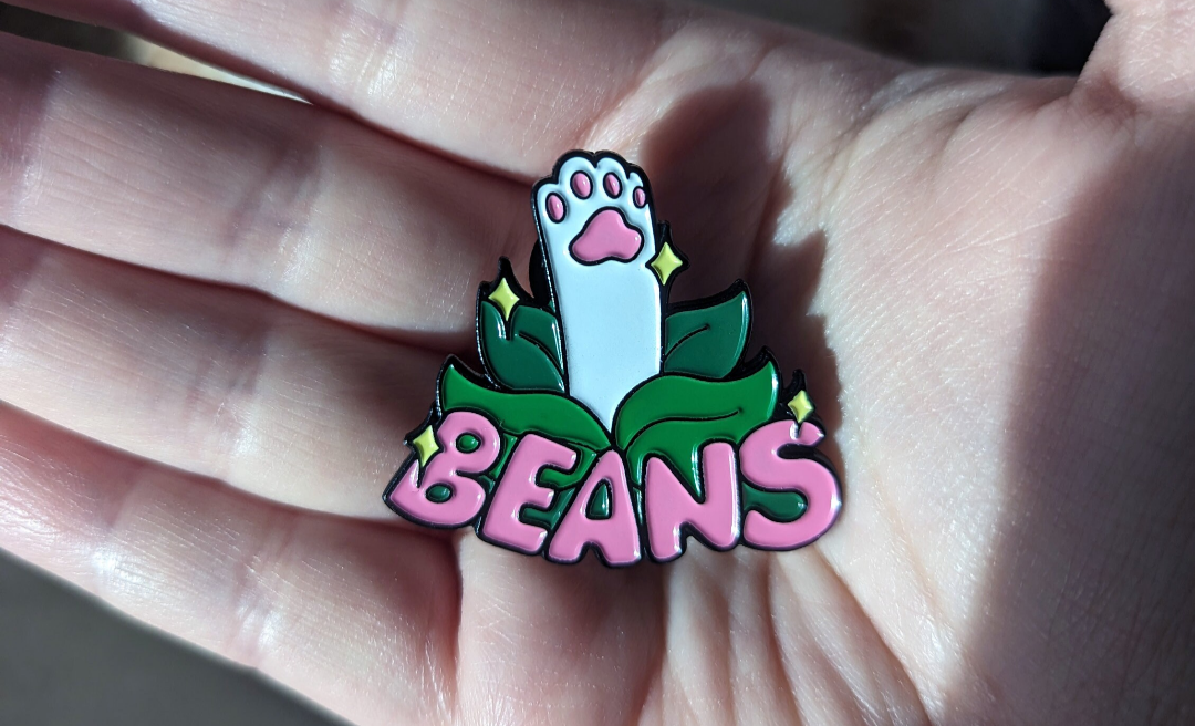 Kitty Toe Beans Soft Enamel Pin